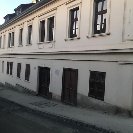 Sziklai Apartman Veszprém Eksteriør bilde